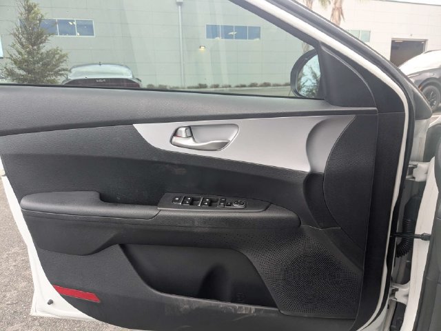 Used 2024 Kia Forte LXS w/ LXS Technology Package FWD image 30