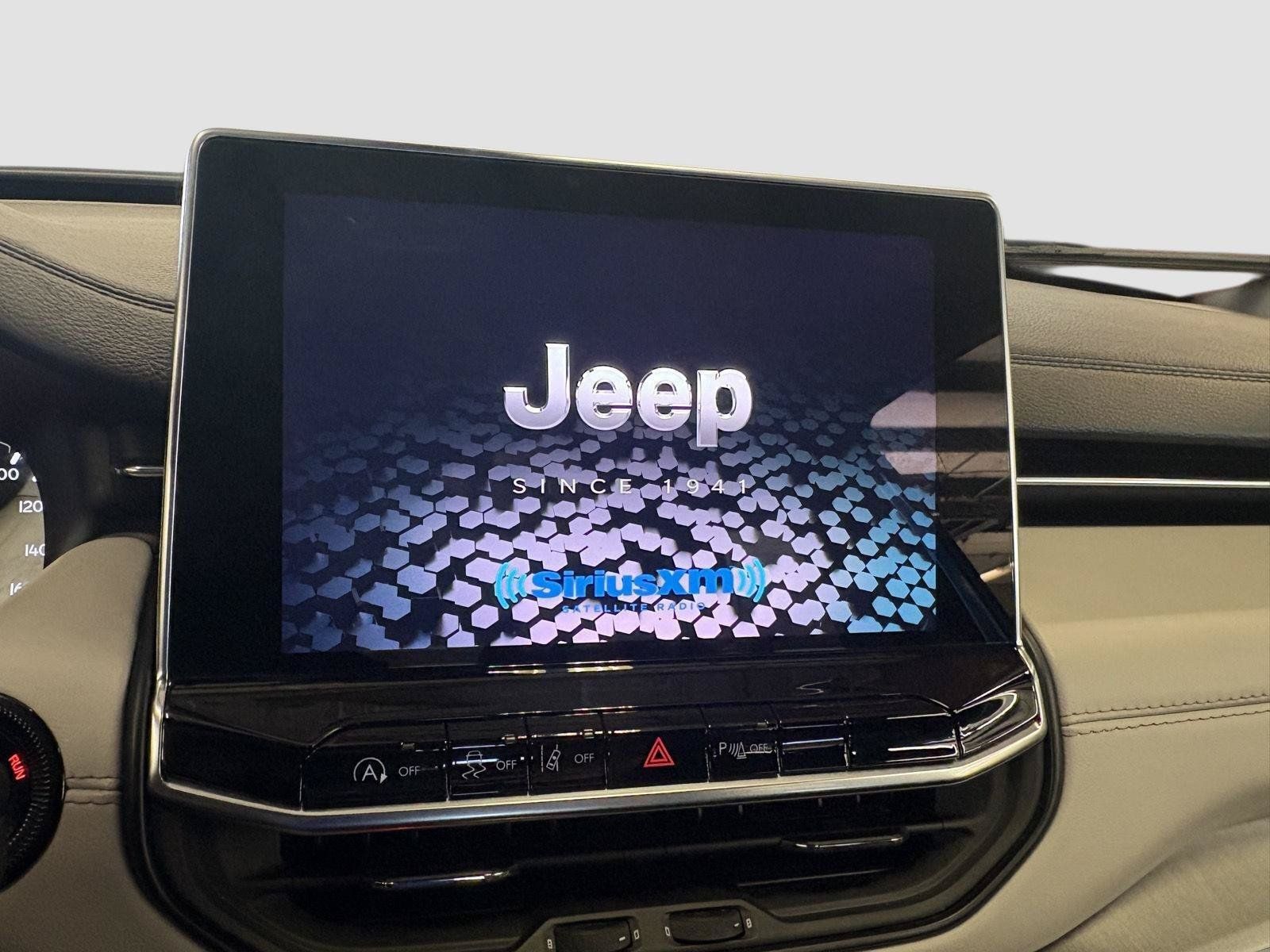 Used 2024 Jeep Compass Limited AWD/4WD image 32