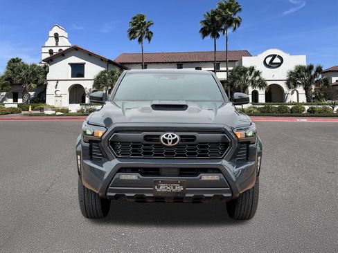 Used 2024 Toyota Tacoma TRD Sport RWD image 6