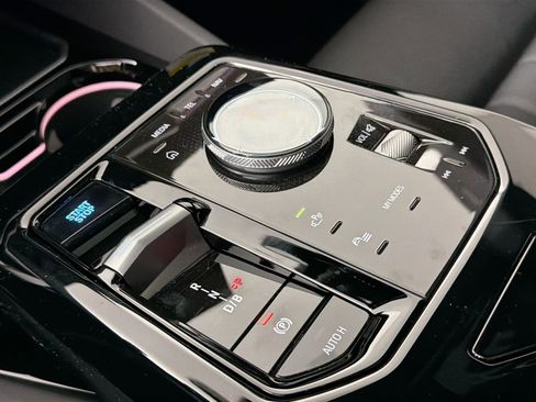 New 2026 BMW i5 eDrive40 w/ M Sport Package image 15