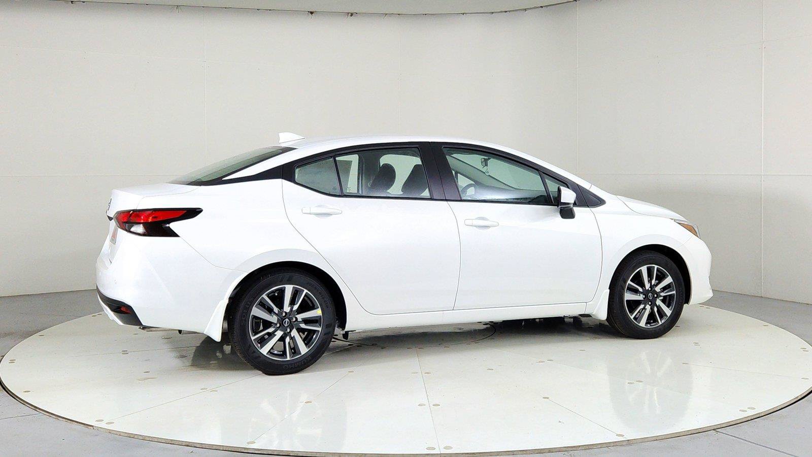 Used 2025 Nissan Versa SV w/ Trunk Package FWD image 7