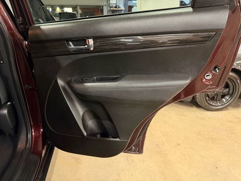 Used 2012 Kia Sorento FWD image 23