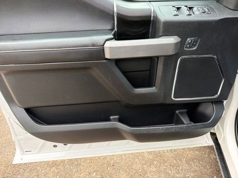 Used 2018 Ford F150 Platinum w/ Technology Package AWD/4WD image 11