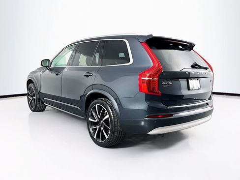 Used 2022 Volvo XC90 T6 Momentum w/ Advanced Package image 7