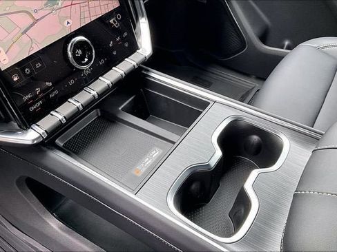 New 2026 GMC Acadia Elevation w/ Elevation Premium Package AWD/4WD image 9