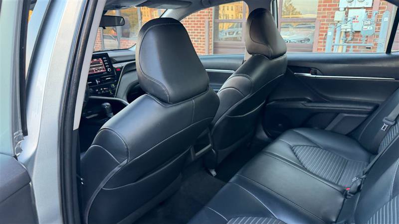 Used 2021 Toyota Camry SE FWD image 17