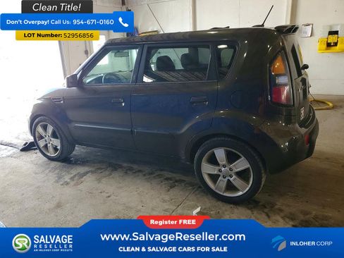 Used 2010 Kia Soul ! FWD image 3