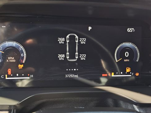 Used 2021 Jeep Grand Cherokee L Limited image 10