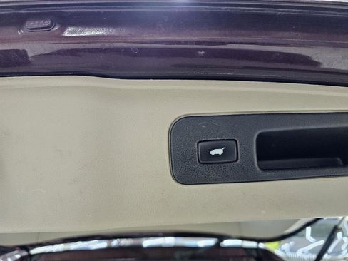 Used 2012 Honda Odyssey EX-L image 11