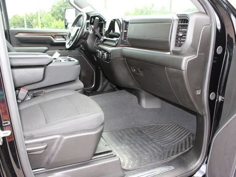Used 2025 Chevrolet Silverado 2500 LT w/ Convenience Package AWD/4WD image 6