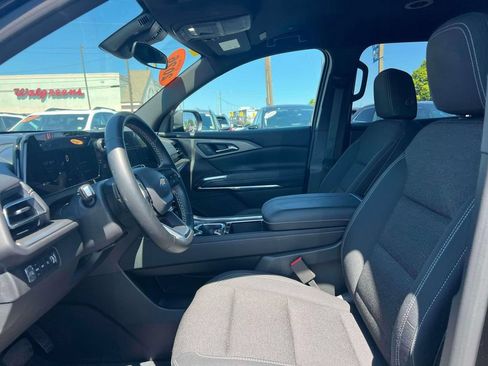 Used 2026 Chevrolet Traverse LT AWD/4WD image 18