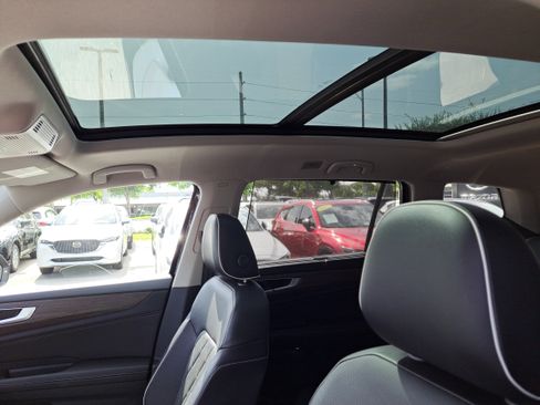 Used 2024 Volkswagen Atlas SEL Premium R-Line image 13