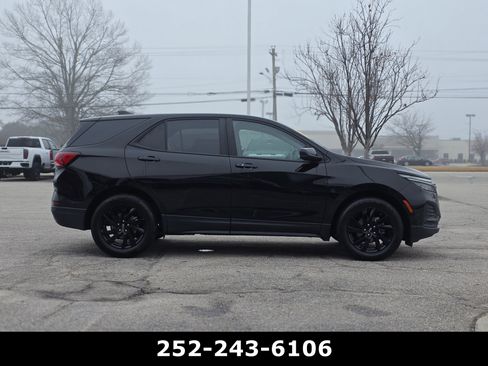 Used 2024 Chevrolet Equinox LS w/ LS Convenience Package image 8