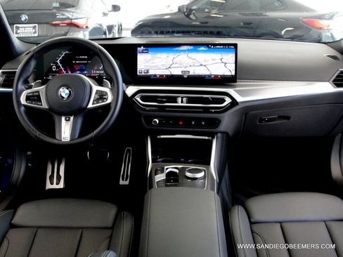 Used 2023 BMW 330i Sedan w/ M Sport Package RWD image 17