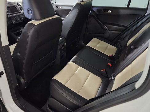 Used 2017 Volkswagen Tiguan Wolfsburg Edition FWD image 25