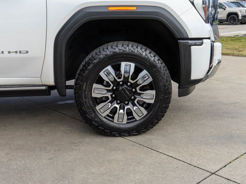 Used 2024 GMC Sierra 3500 Denali w/ Denali Reserve Package AWD/4WD image 39