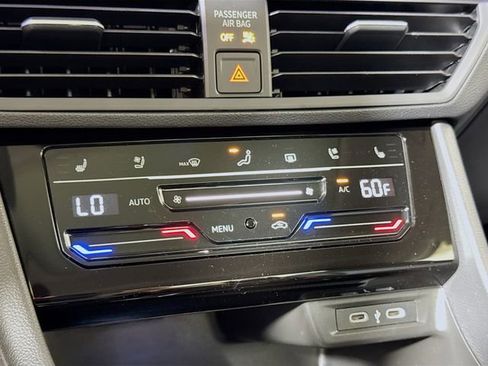 New 2026 Volkswagen Jetta SEL image 10