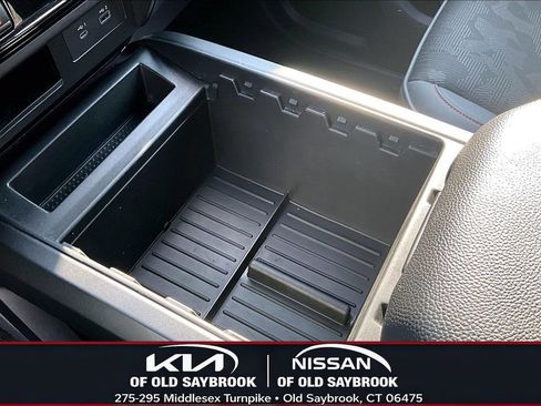 Used 2023 Nissan Titan PRO-4X image 19