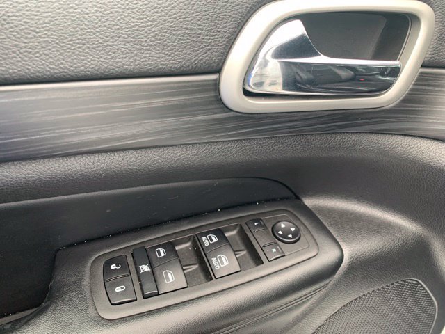 Used 2022 Jeep Grand Cherokee Laredo X AWD/4WD image 22