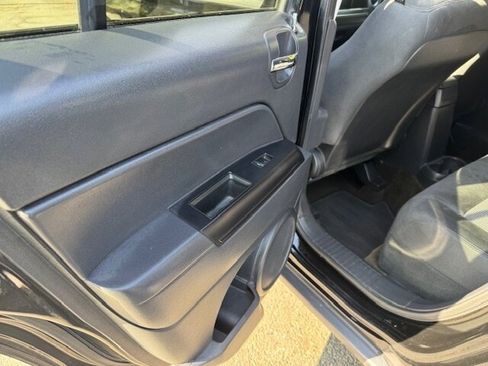 Used 2016 Jeep Patriot Sport w/ Power Value Group image 8