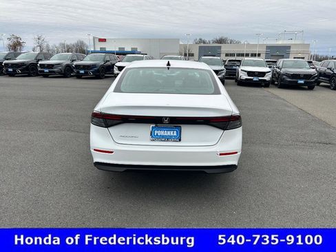 Used 2025 Honda Accord SE image 5