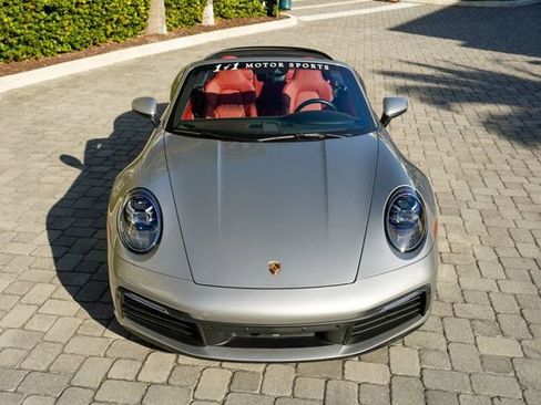 Used 2021 Porsche 911 Carrera image 5