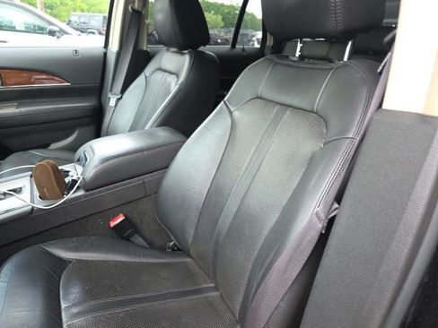 Used 2013 Lincoln MKX FWD w/ Wood Pkg image 13