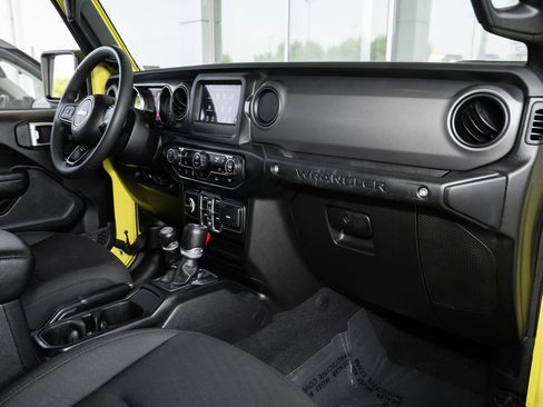 Used 2023 Jeep Wrangler Sport S image 40