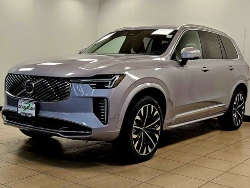 New 2026 Volvo XC90 B5 Plus w/ Protection Package AWD/4WD image 4