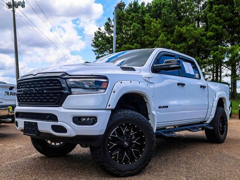 Used 2024 RAM 1500 Big Horn AWD/4WD image 1