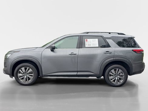 Certified 2025 Nissan Pathfinder SV AWD/4WD image 2