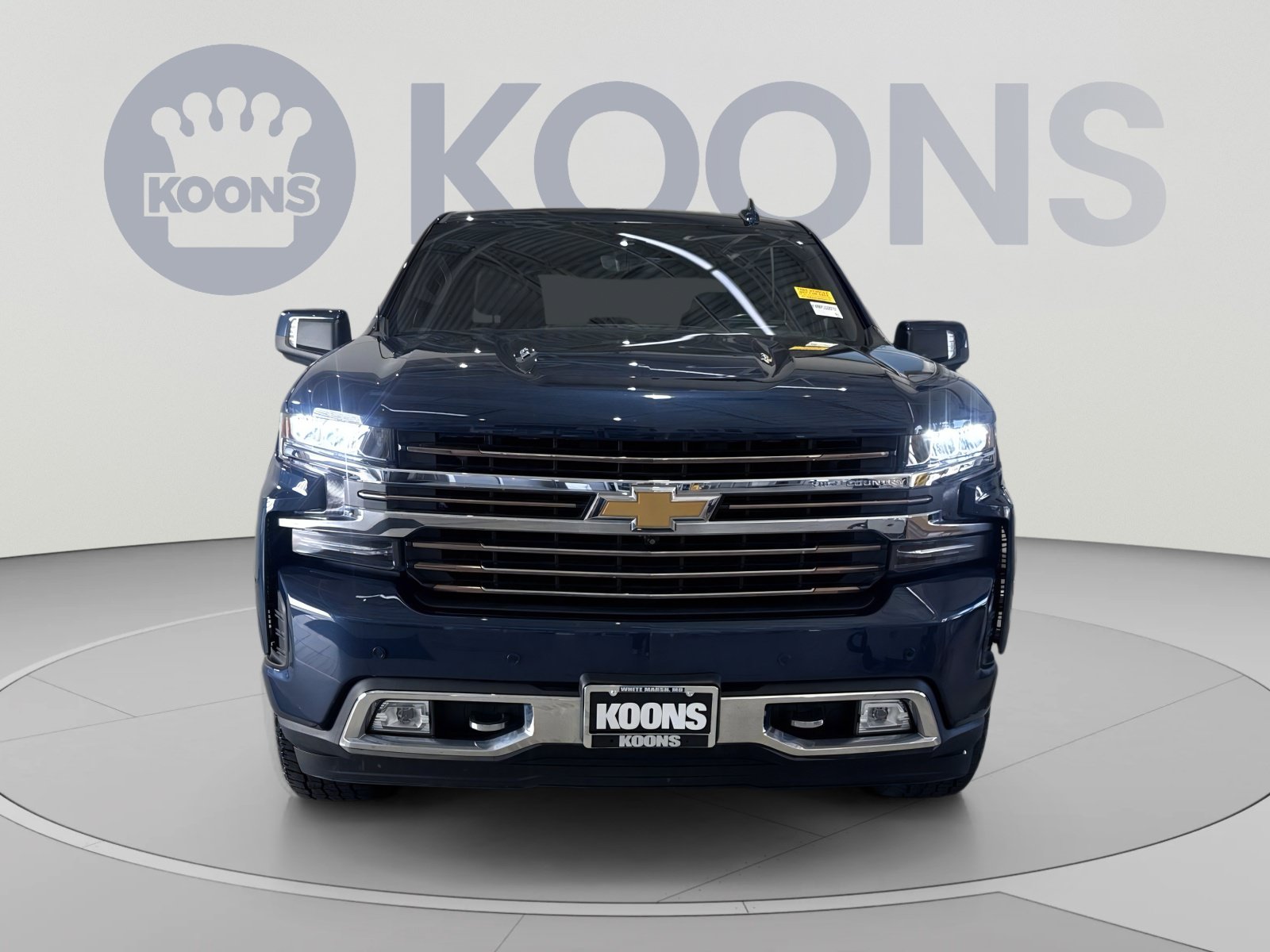 Used 2020 Chevrolet Silverado 1500 High Country w/ Technology Package AWD/4WD image 4