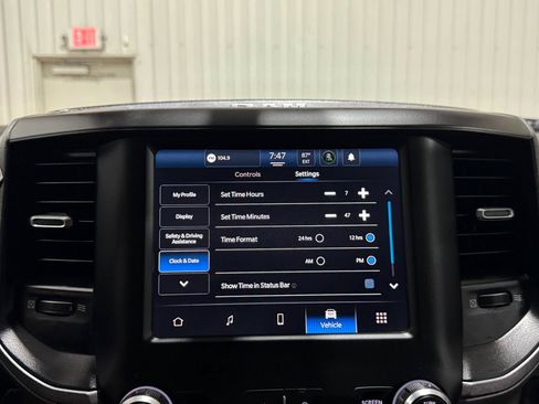 Used 2022 RAM 2500 Tradesman AWD/4WD image 36