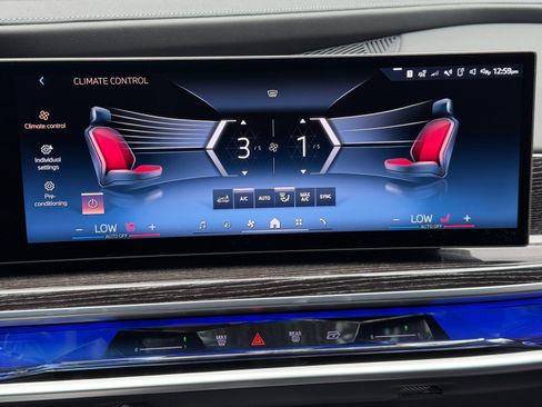 Used 2023 BMW 740i RWD image 32