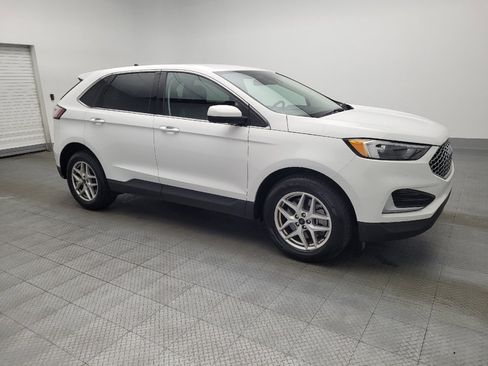 Used 2024 Ford Edge SEL image 11