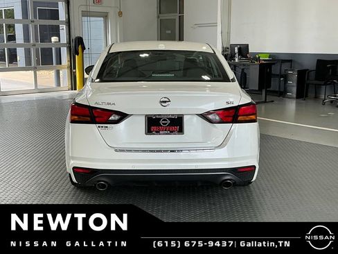 Used 2022 Nissan Altima 2.5 SR FWD image 5