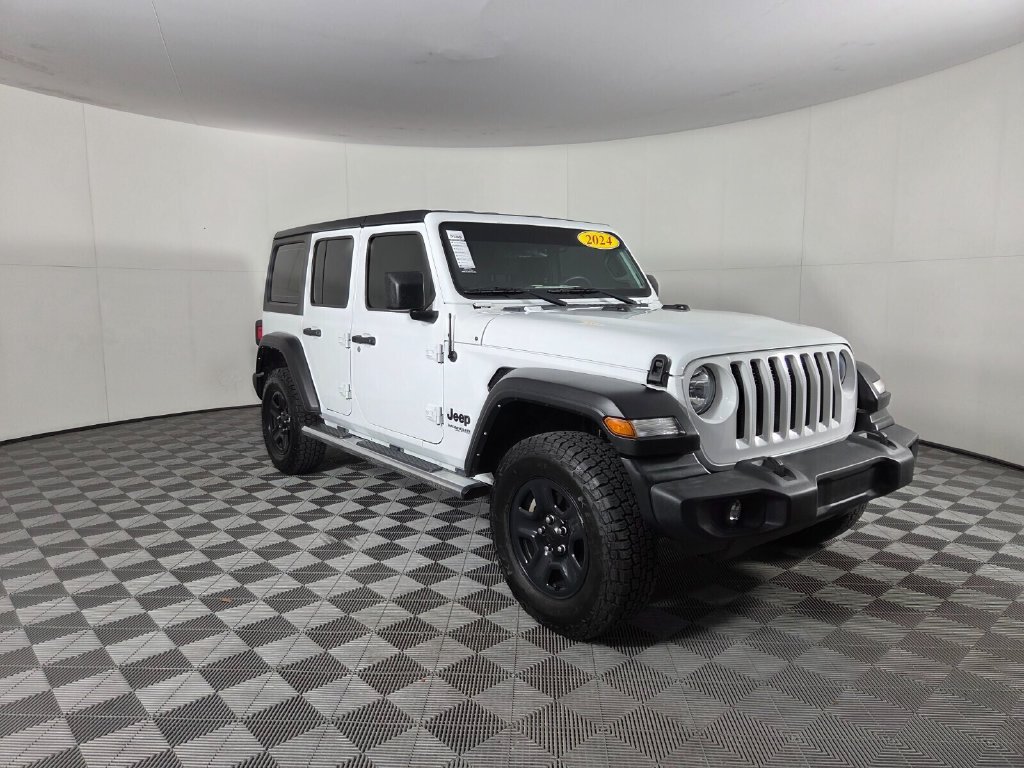 Used 2022 Jeep Wrangler Unlimited Sport AWD/4WD image 2