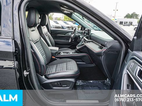 Used 2025 Ford Explorer ST-Line AWD/4WD image 24