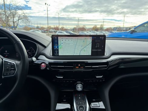 Certified 2025 Acura MDX SH-AWD w/ Technology Package image 12