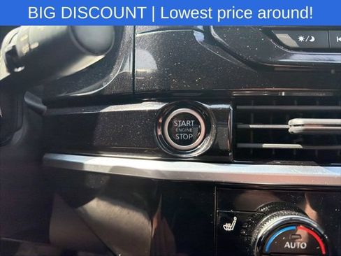Used 2022 Nissan Pathfinder SV FWD image 32