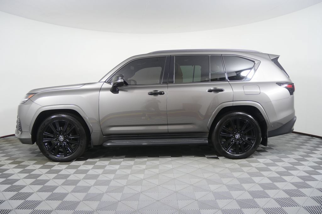 Used 2026 Lexus LX 700h Luxury w/ Appearance Package AWD/4WD image 7