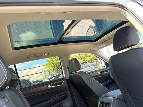 New 2026 Volkswagen Atlas SEL AWD/4WD image 12