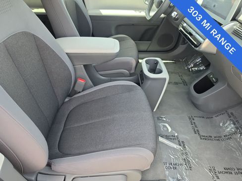 Certified 2024 Hyundai Ioniq 5 SE RWD image 18