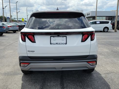 Used 2025 Hyundai Tucson SEL FWD image 6