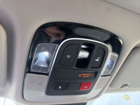 Used 2023 Hyundai Tucson Limited image 30