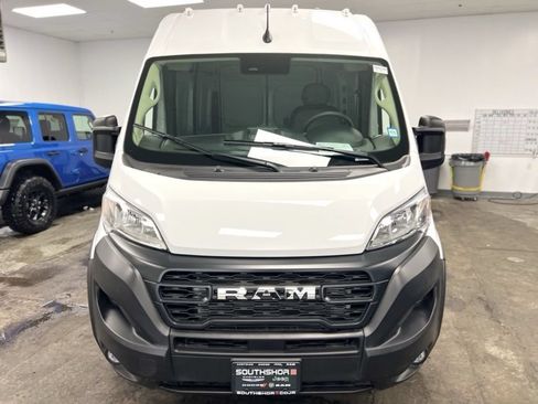 Used 2024 RAM ProMaster 1500 w/ Convenience Group FWD image 2