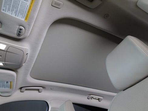 Used 2023 Lincoln Nautilus Reserve w/ Equipment Group 202A image 24