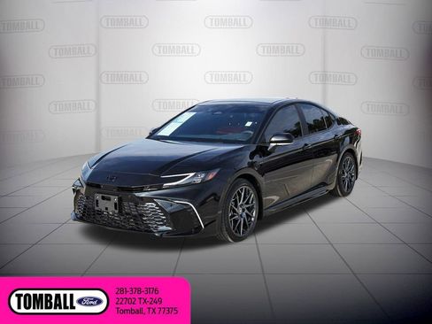 Used 2026 Toyota Camry XSE w/ Premium Plus Package image 3