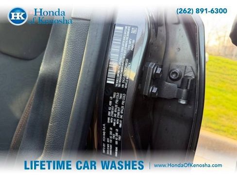 Used 2016 Jeep Renegade Trailhawk image 4