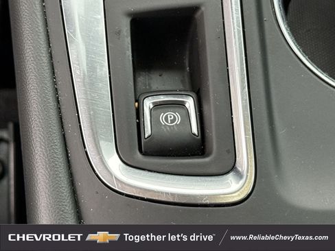 Used 2024 Chevrolet Equinox LS w/ Driver Confidence II Package FWD image 19